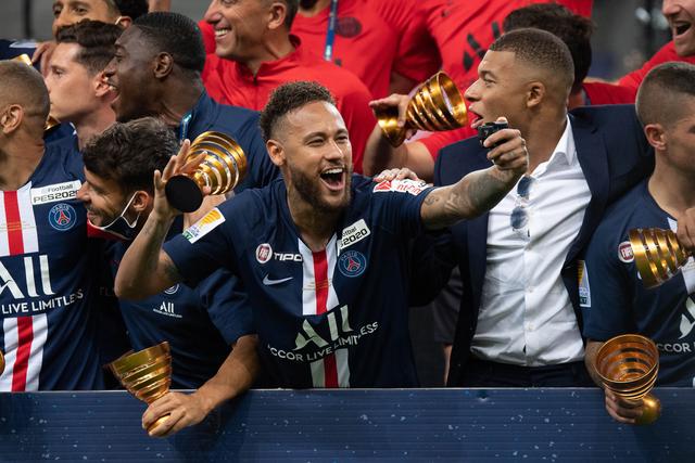 唐斯32分尼克斯大胜雄鹿 魔术轻取鹈鹕止5连败