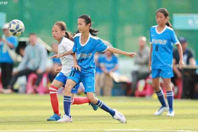 赵继伟18+10辽宁8人上双大胜深圳 总分2-0领先